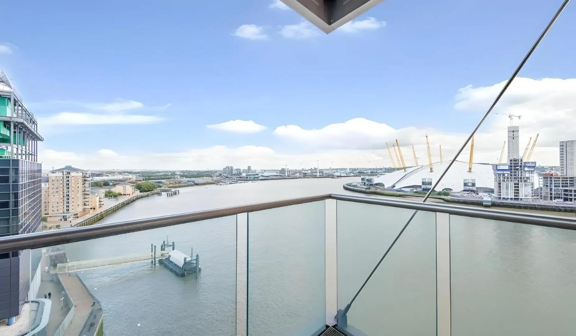 Collection O2 Panorama Apartment London
